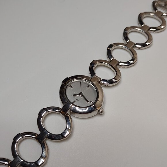 Silver Tone Metal Watch With Oval Link Band - Picture 2 of 14